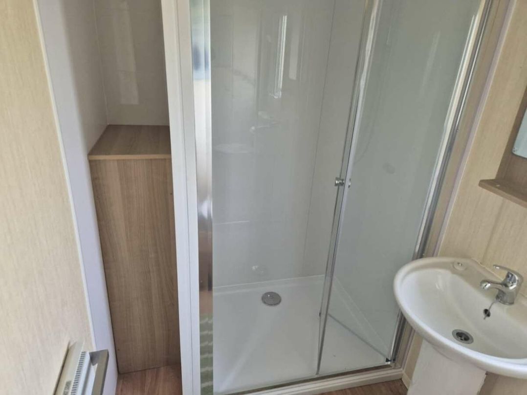 Golden Palm Resort - Holiday Accommodation 21311