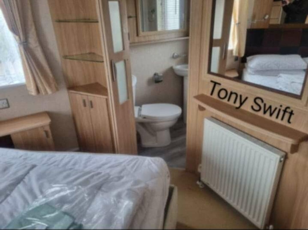 Golden Palm Resort - Holiday Accommodation 21314