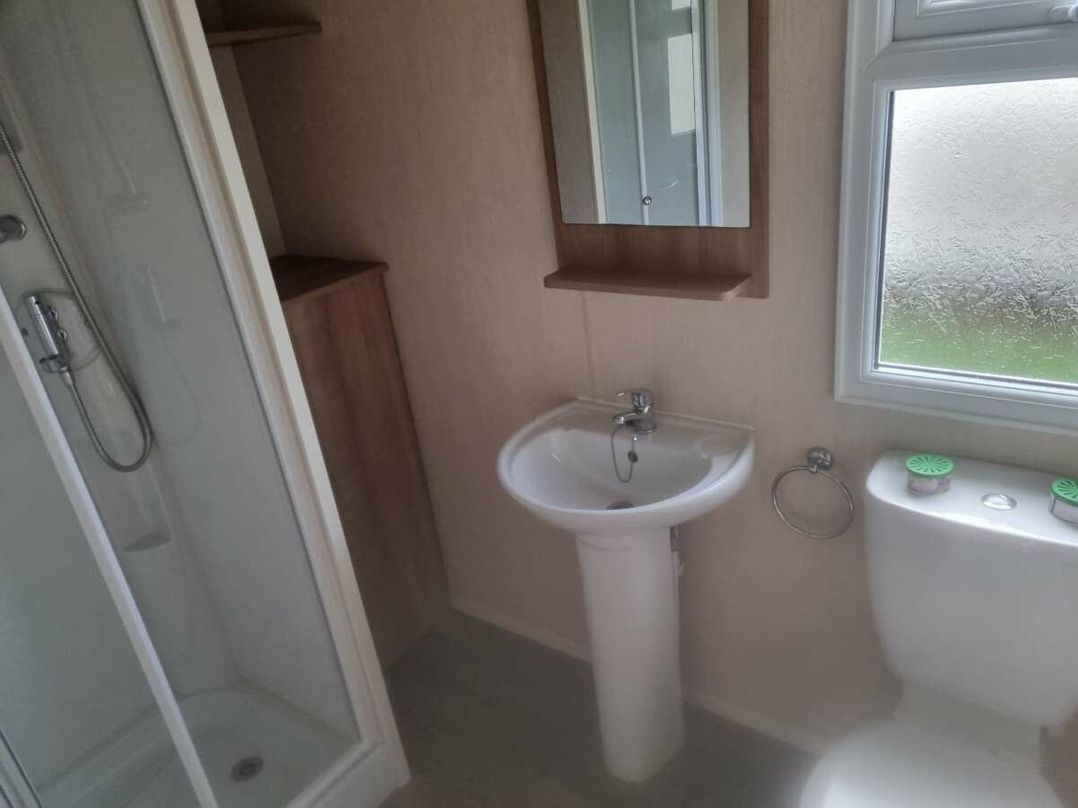 Golden Palm Resort - Holiday Accommodation 21315