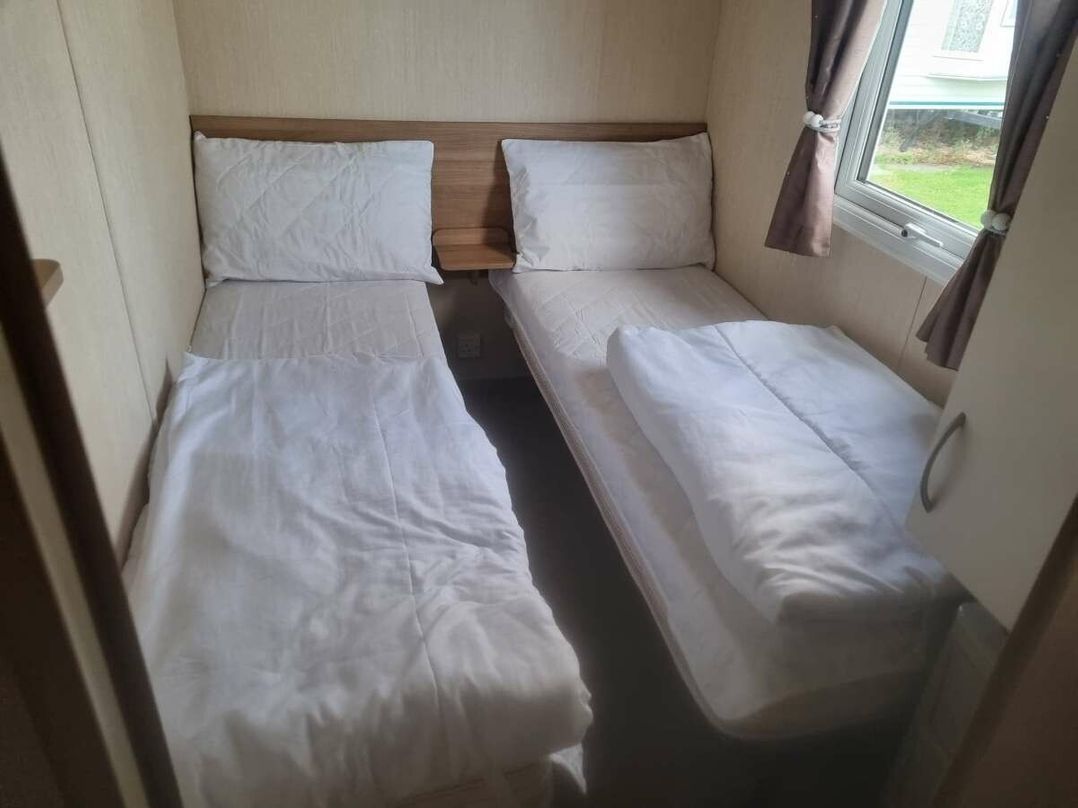 Golden Palm Resort - Holiday Accommodation 21315