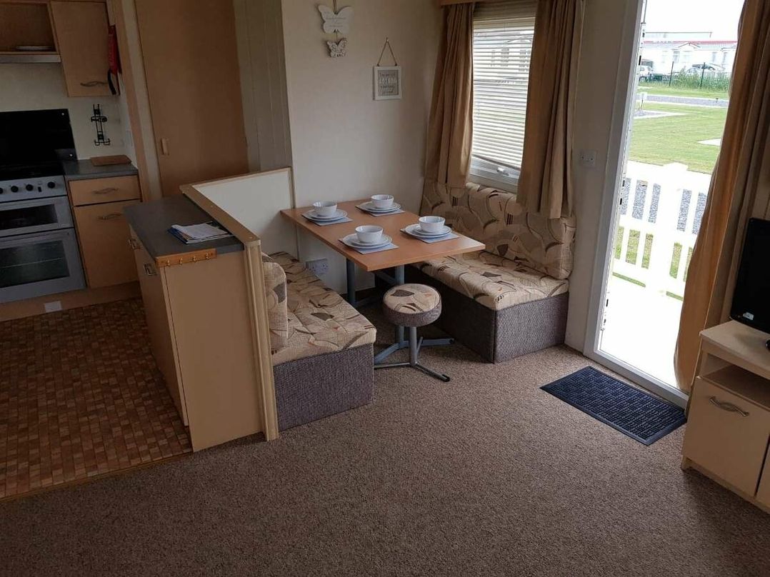 Golden Palm Resort - Holiday Accommodation 21321