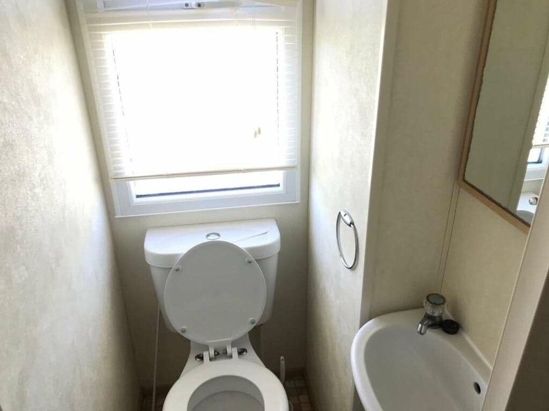 Golden Palm Resort - Holiday Accommodation 21321