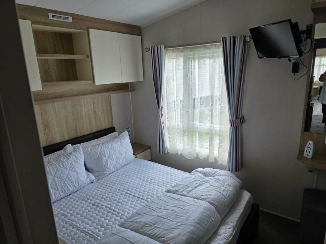 Golden Palm Resort - Holiday Accommodation 21322