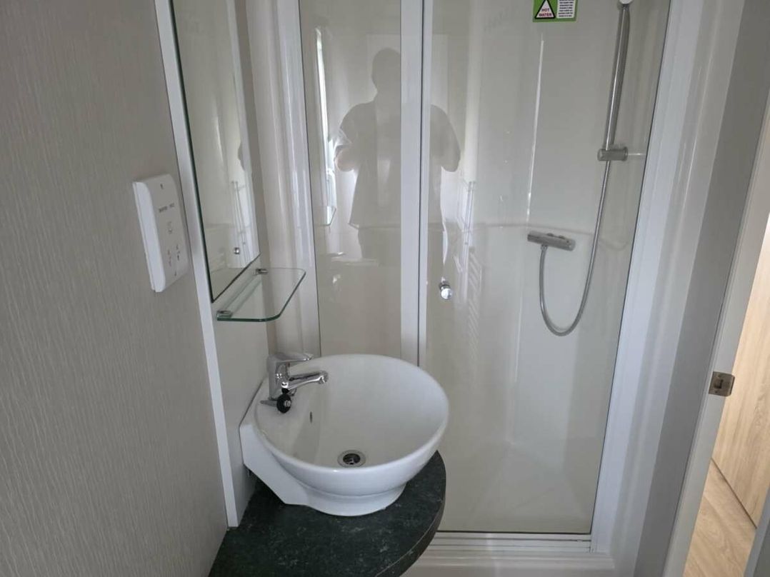 Golden Palm Resort - Holiday Accommodation 21322