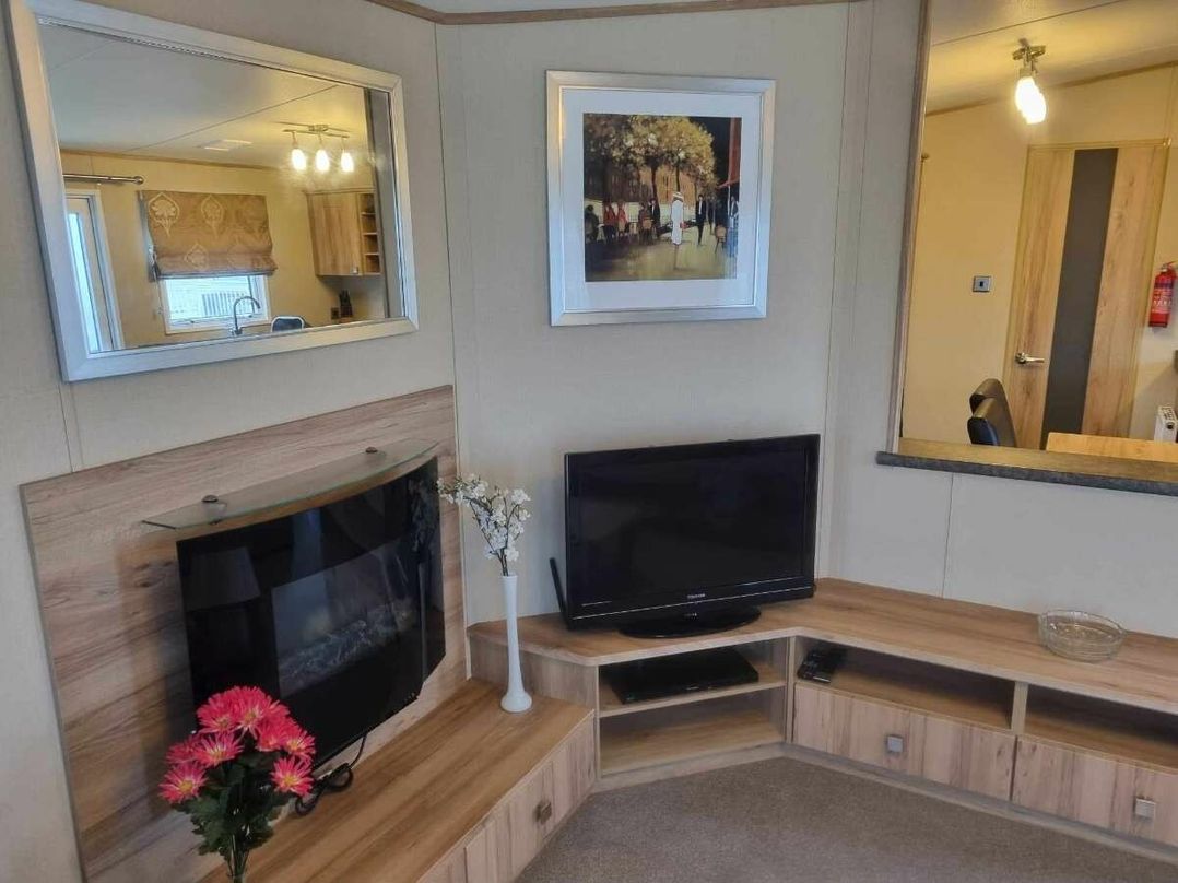 Golden Palm Resort - Holiday Accommodation 21326