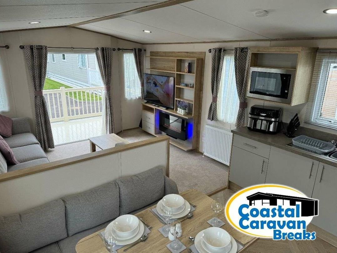 Golden Palm Resort - Holiday Accommodation 21338