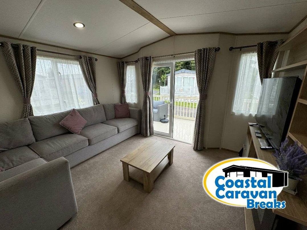 Golden Palm Resort - Holiday Accommodation 21338