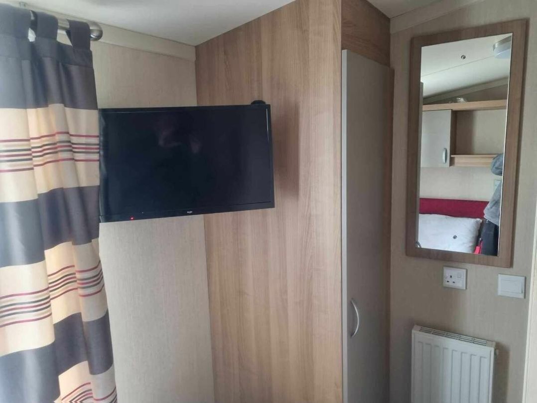 Golden Palm Resort - Holiday Accommodation 21341