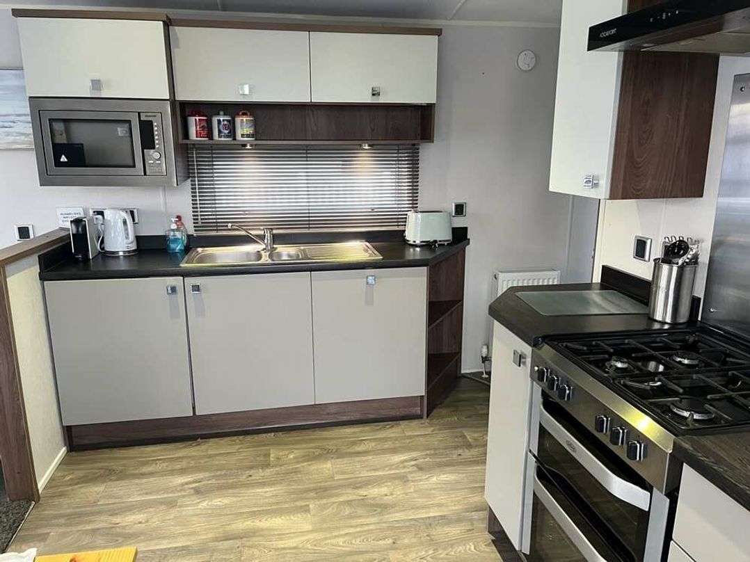 Rockley Park - Holiday Accommodation 21353