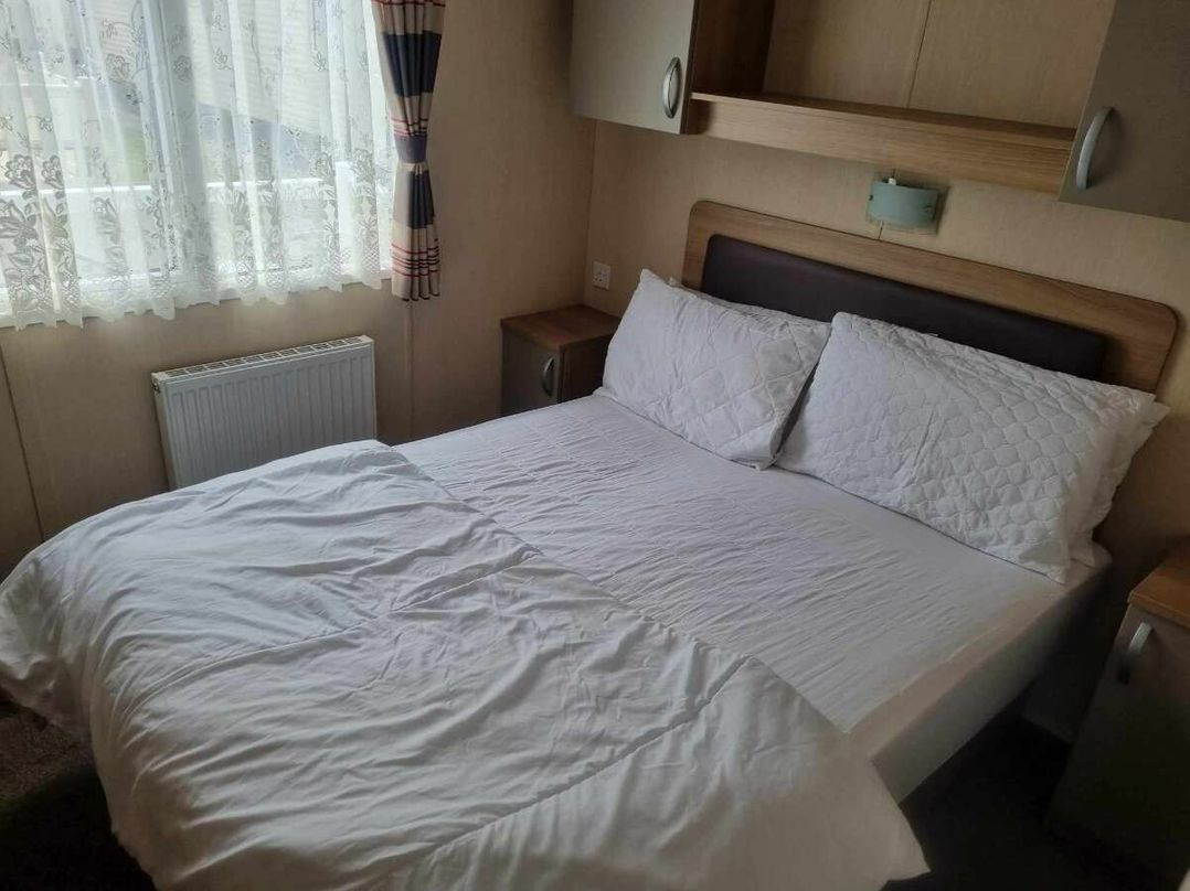 Golden Palm Resort - Holiday Accommodation 21354