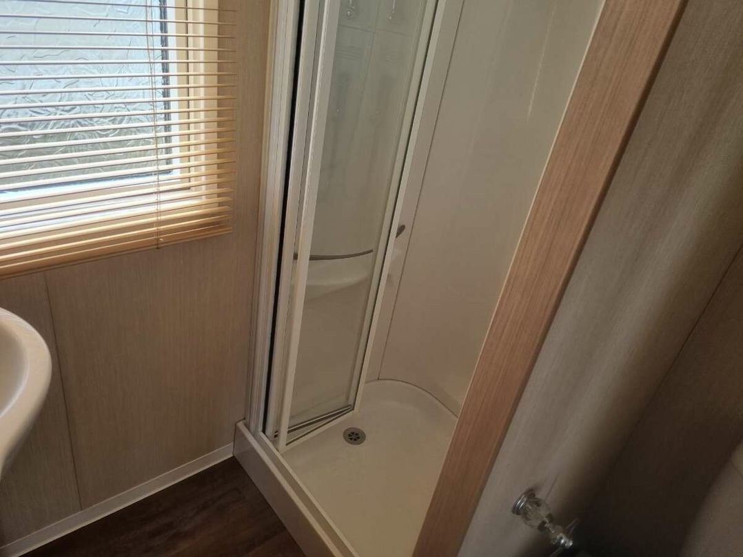 Golden Palm Resort - Holiday Accommodation 21354