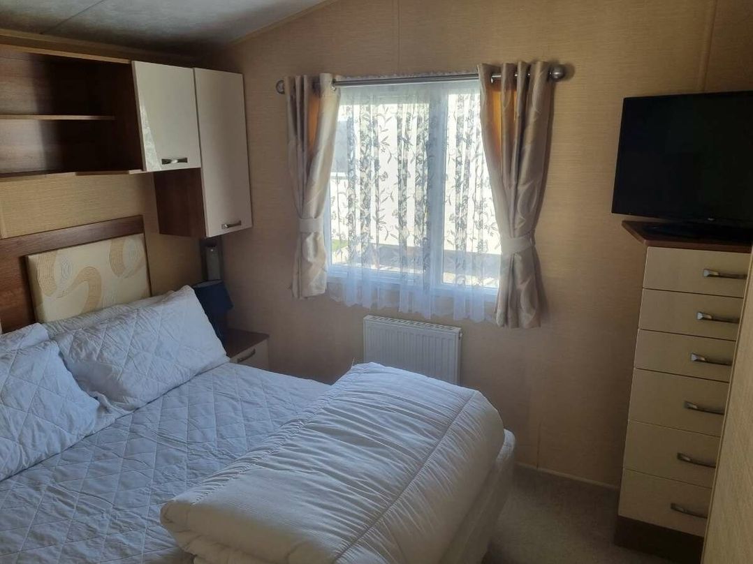 Golden Palm Resort - Holiday Accommodation 21361