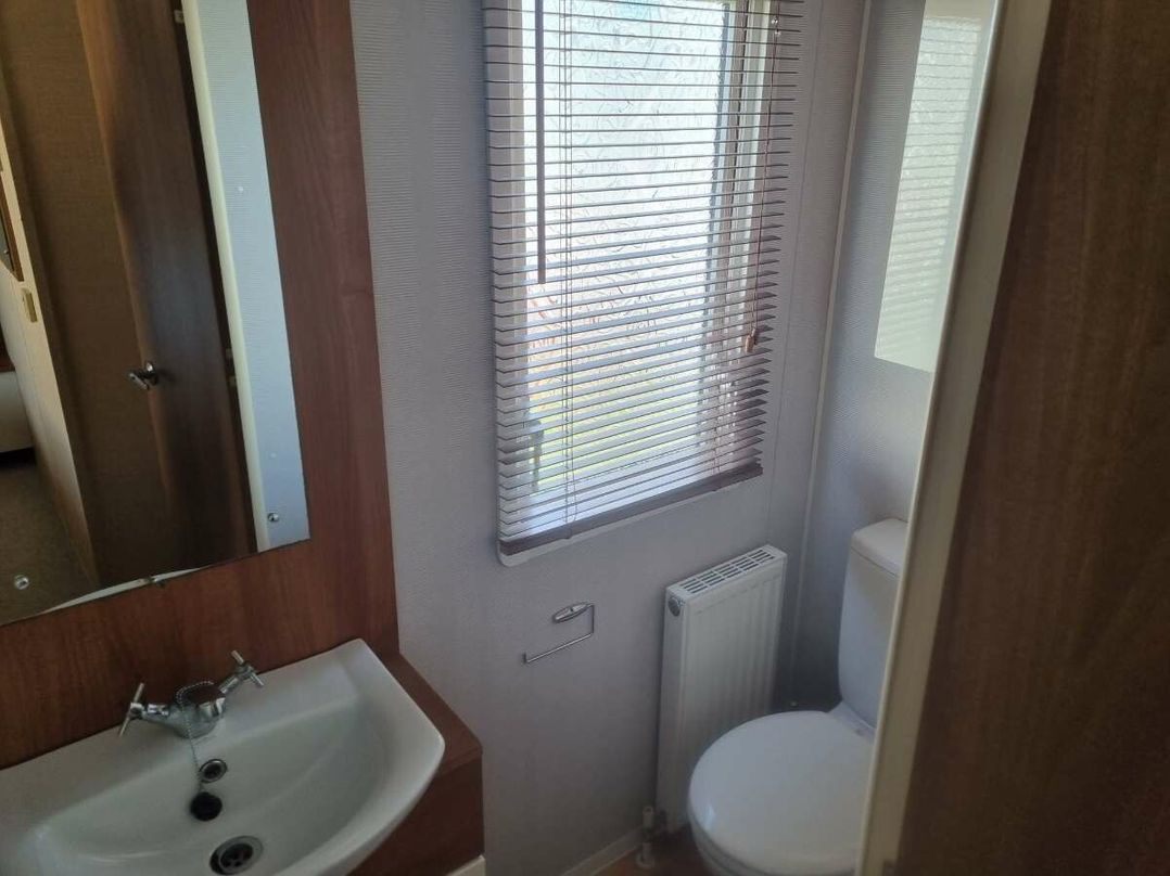 Golden Palm Resort - Holiday Accommodation 21361