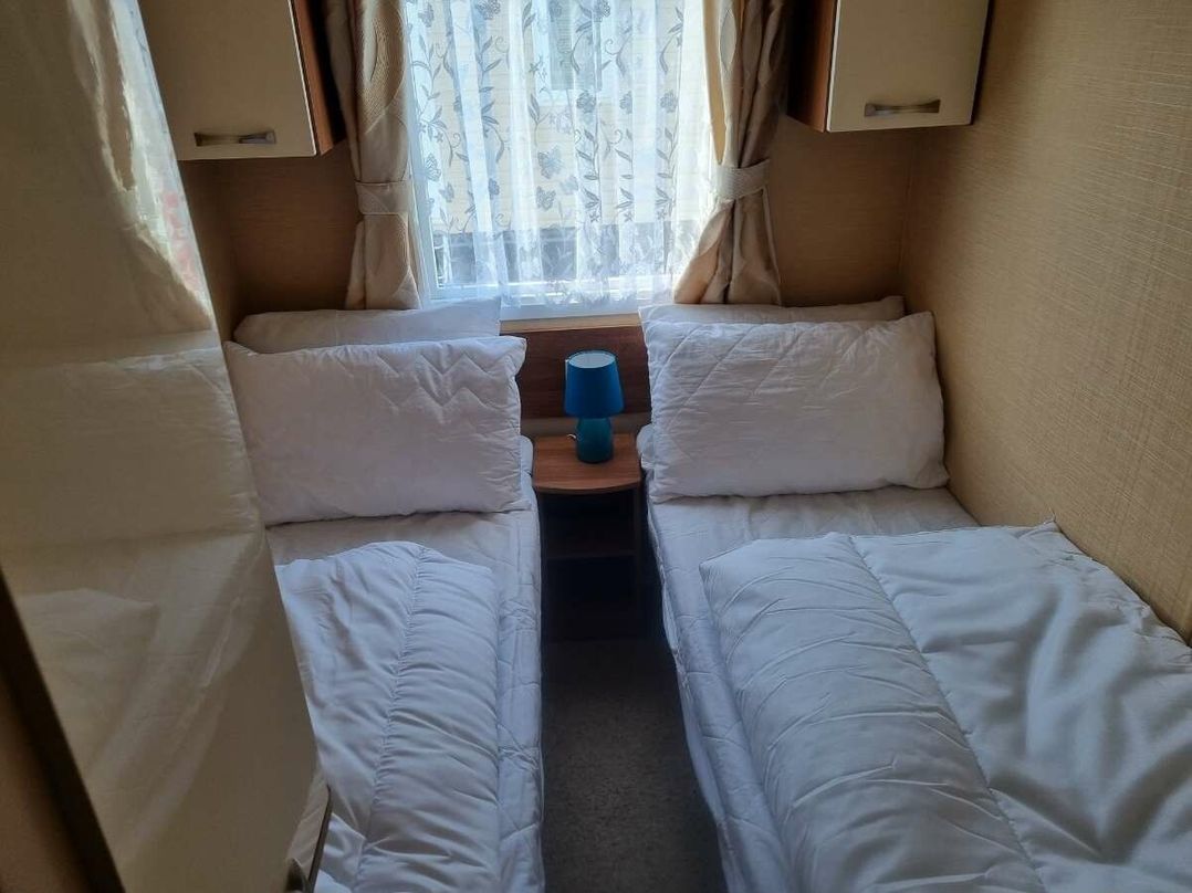 Golden Palm Resort - Holiday Accommodation 21361