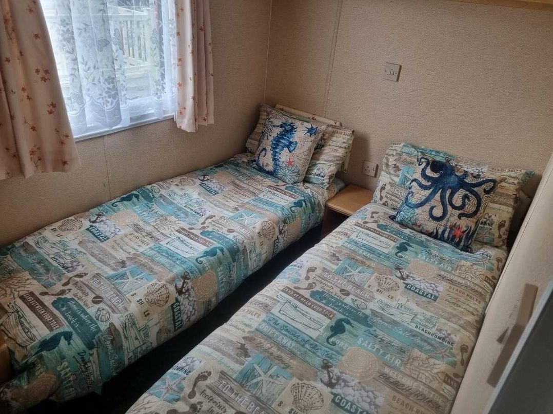 Golden Palm Resort - Holiday Accommodation 21364