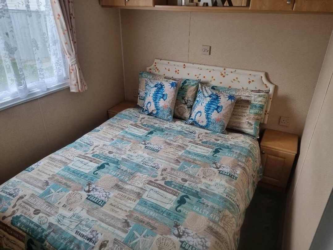 Golden Palm Resort - Holiday Accommodation 21364