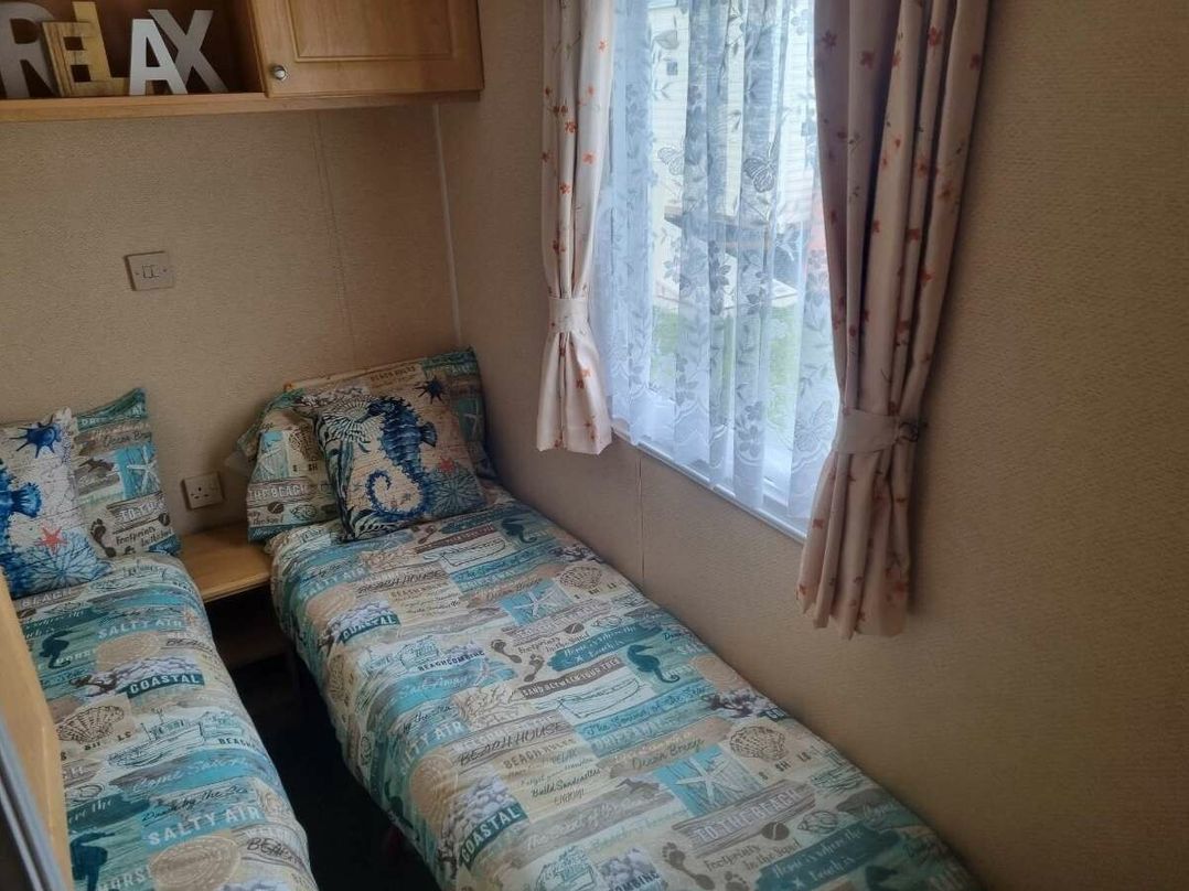 Golden Palm Resort - Holiday Accommodation 21364