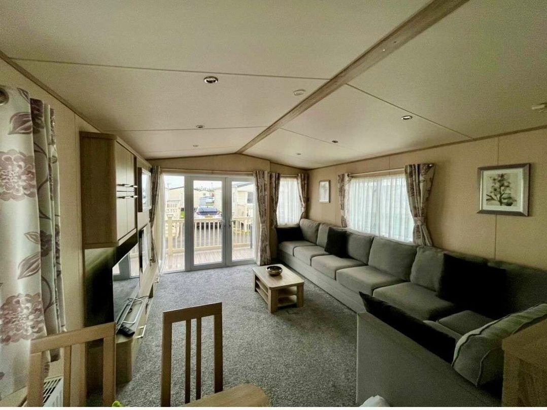 Golden Palm Resort - Holiday Accommodation 21372