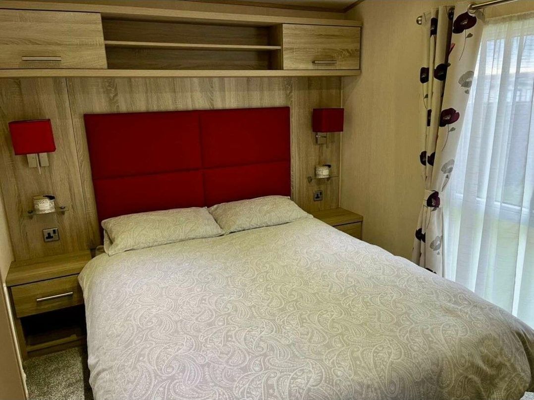 Golden Palm Resort - Holiday Accommodation 21372