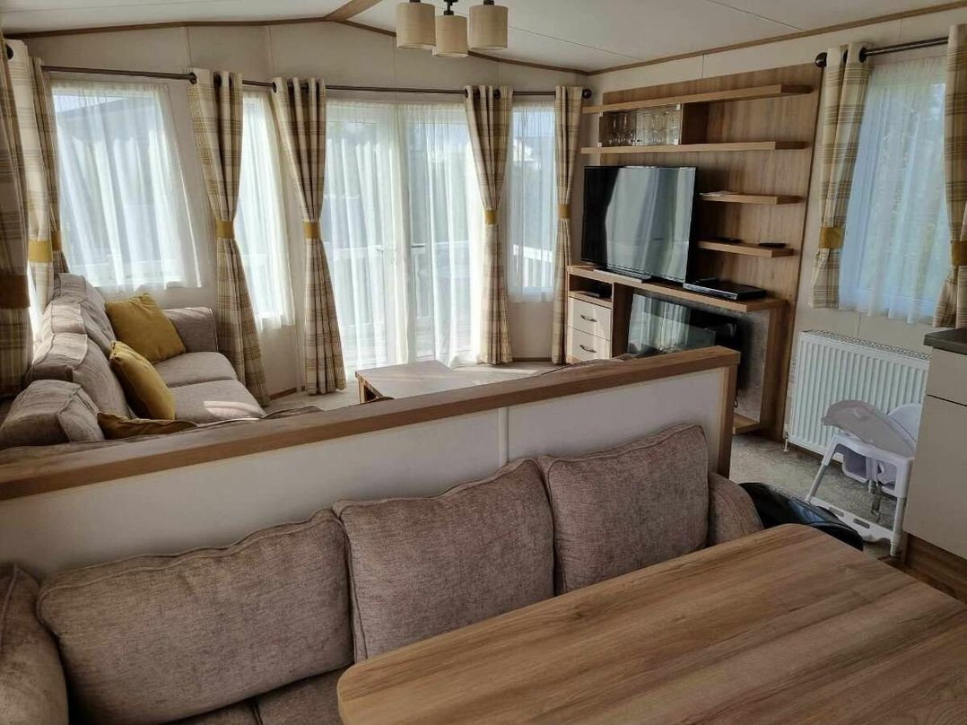 Golden Palm Resort - Holiday Accommodation 21374