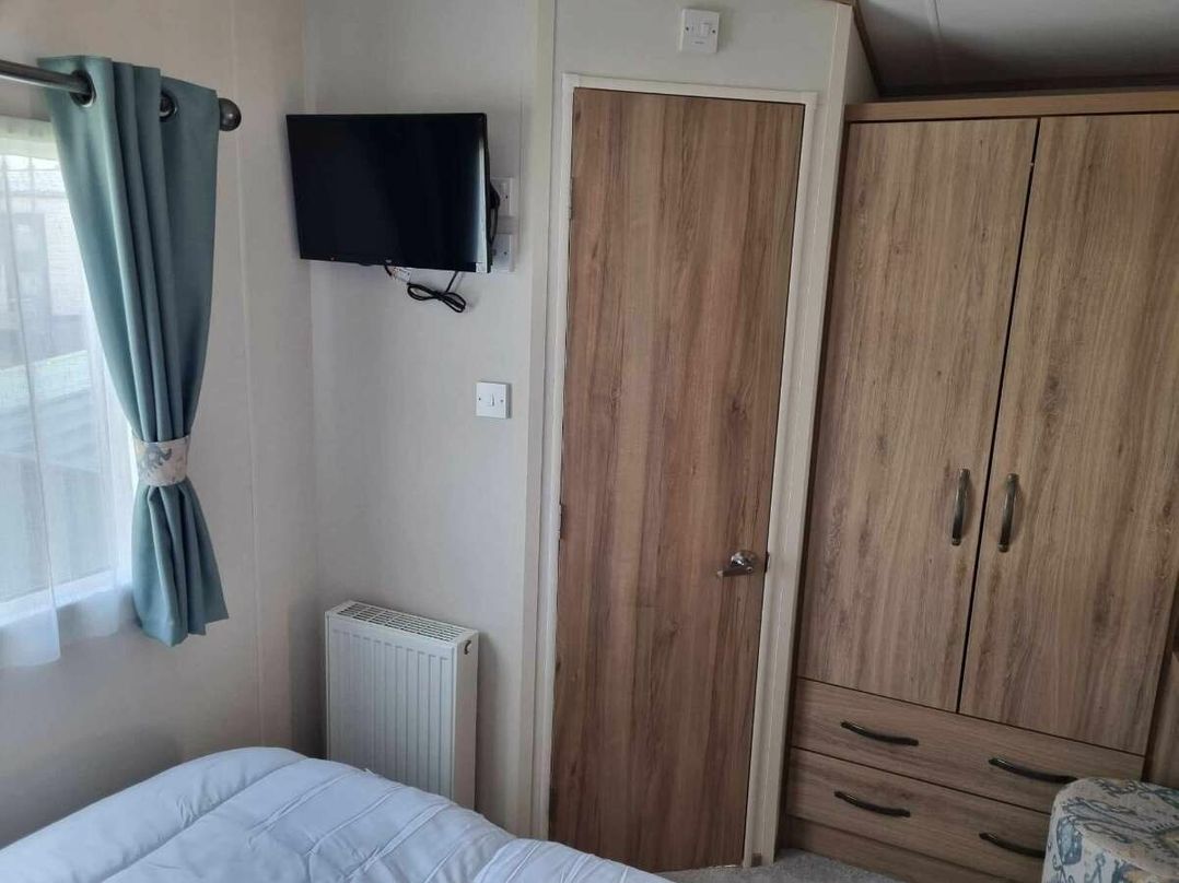 Golden Palm Resort - Holiday Accommodation 21374