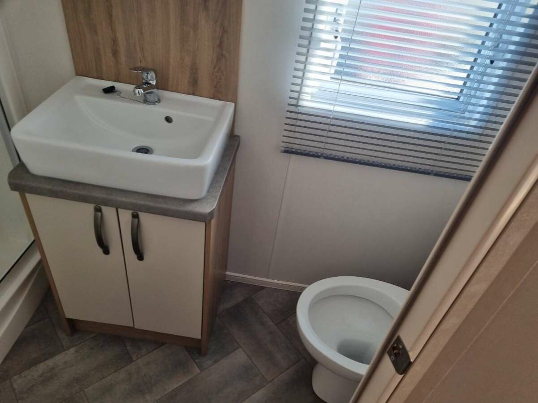 Golden Palm Resort - Holiday Accommodation 21374