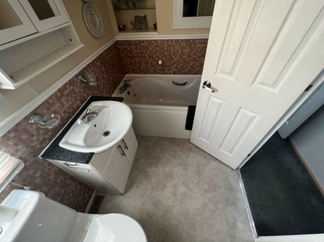 Devon Cliffs Holiday Park - Holiday Accommodation 21376