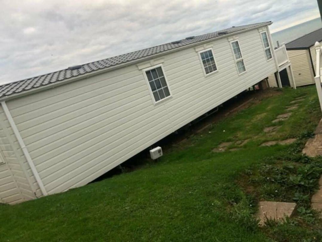 Devon Cliffs Holiday Park - Holiday Accommodation 21376