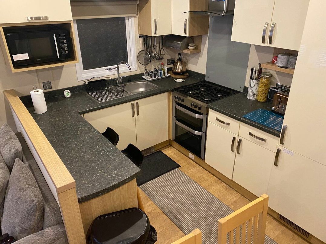 Oakdene Forest Park - Holiday Accommodation 21391