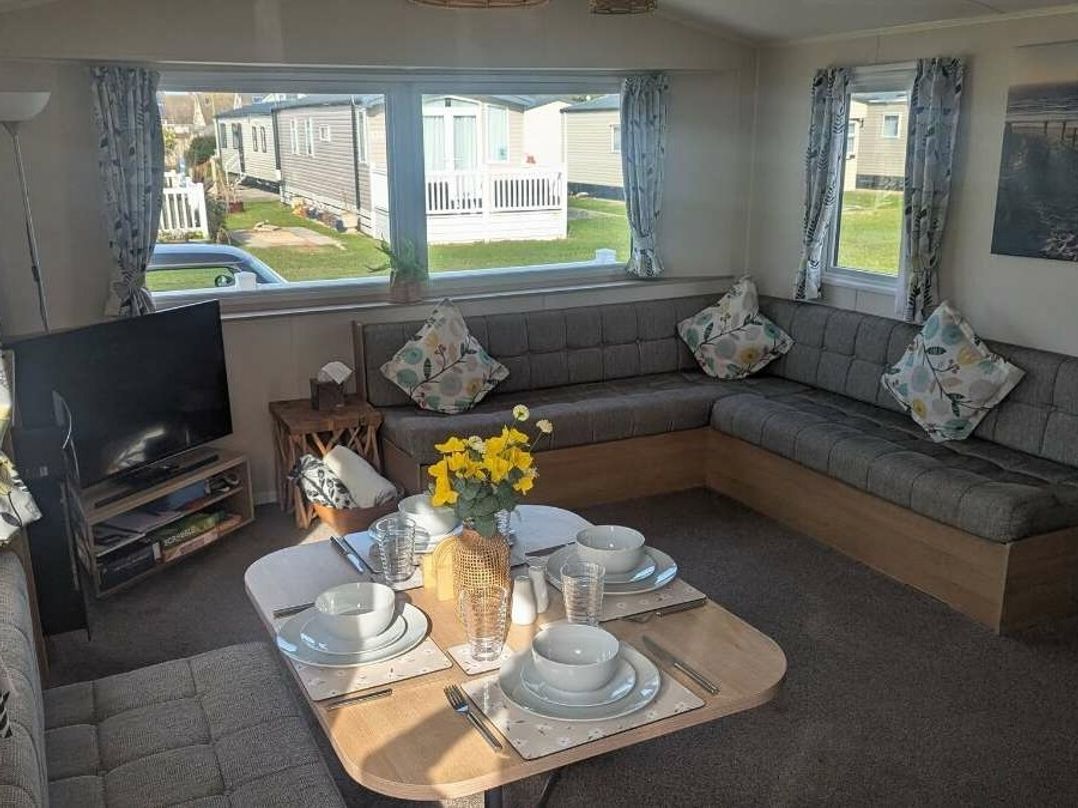 Lido Beach Holiday Park - Holiday Accommodation 21401