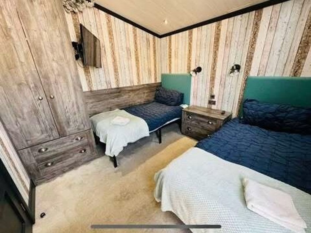 Tattershall Lakes Country Park - Holiday Accommodation 21441