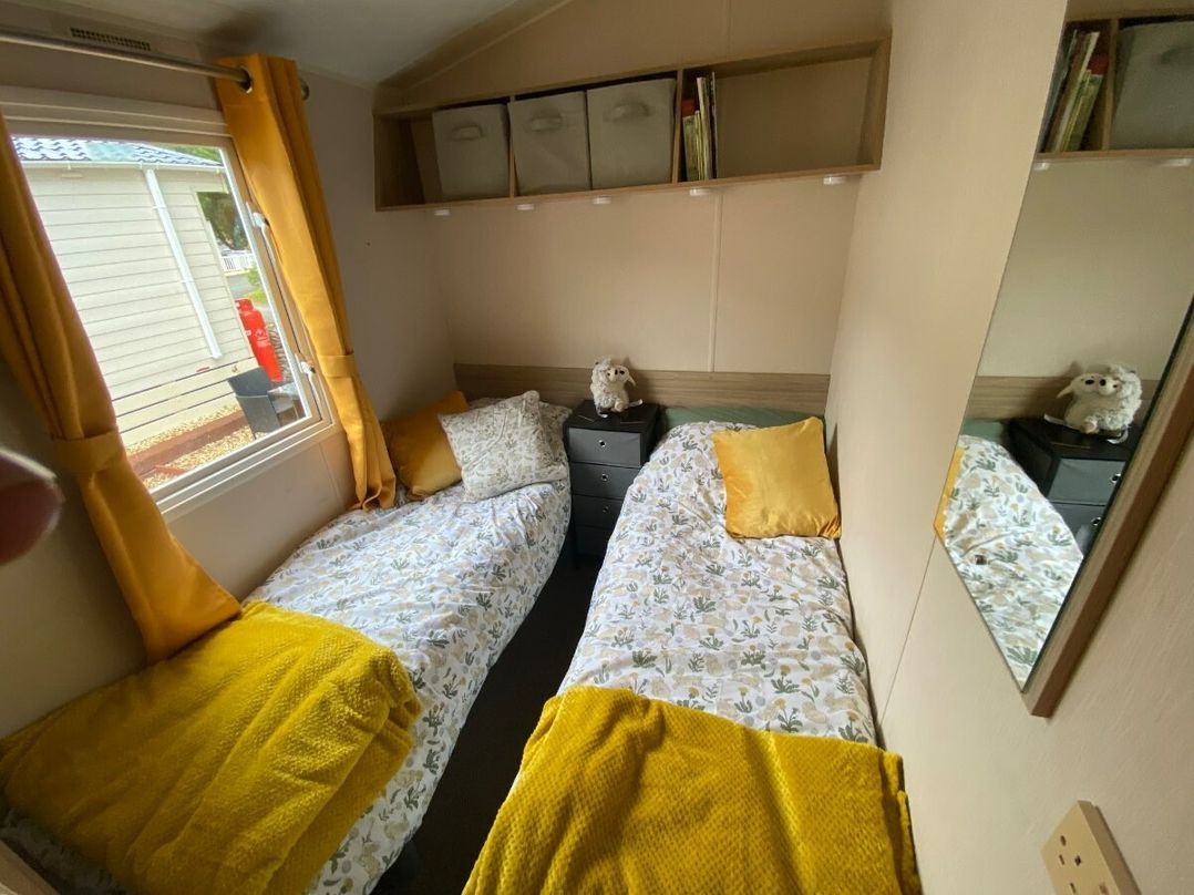 Aberdunant Hall Holiday Park - Holiday Accommodation 21450