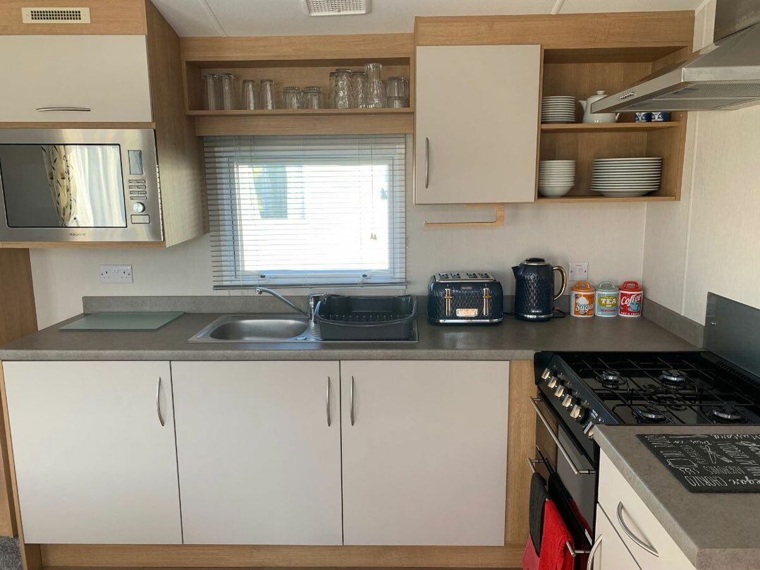 Perran Sands - Holiday Accommodation 21489