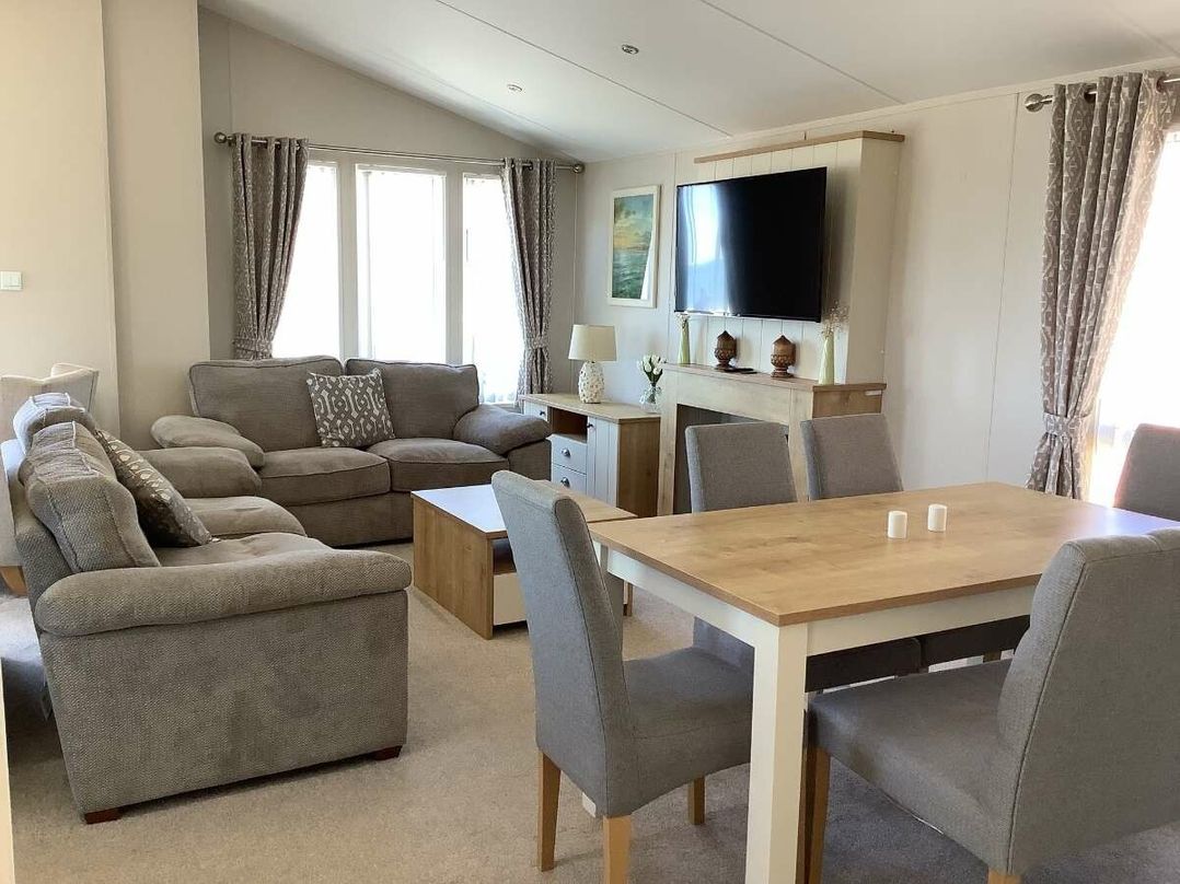 Trecco Bay - Holiday Accommodation 21498