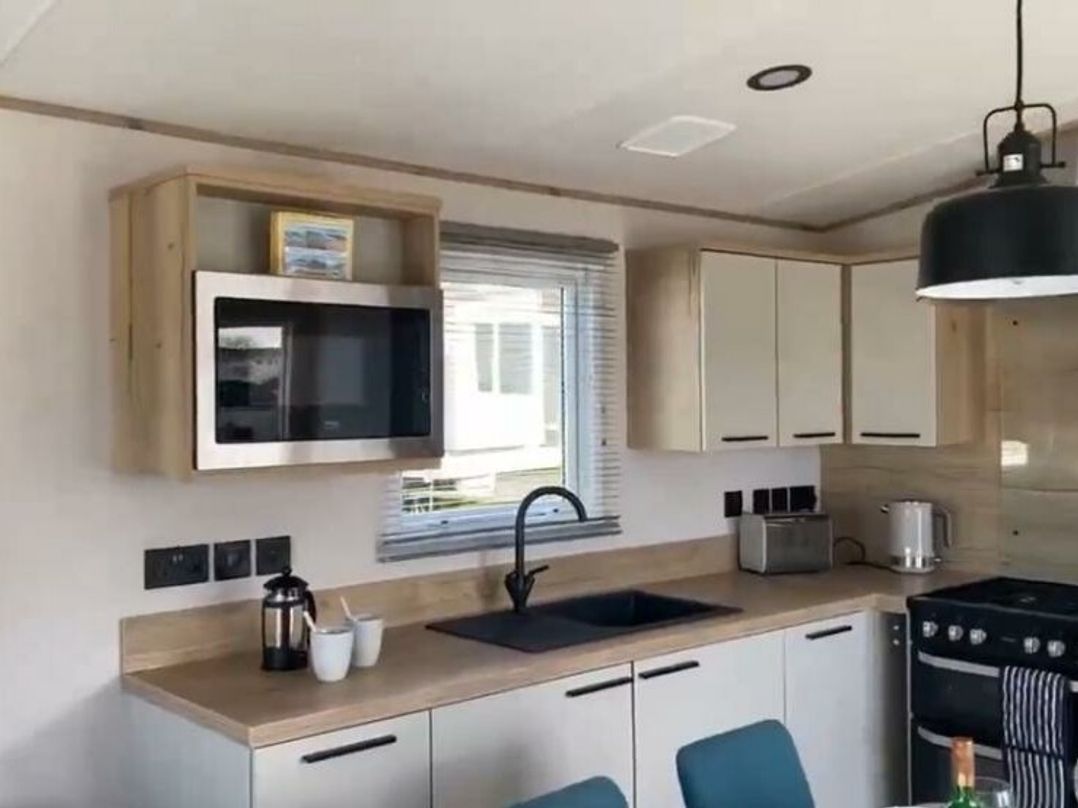 Beverley Bay Holiday Park - Holiday Accommodation 21506