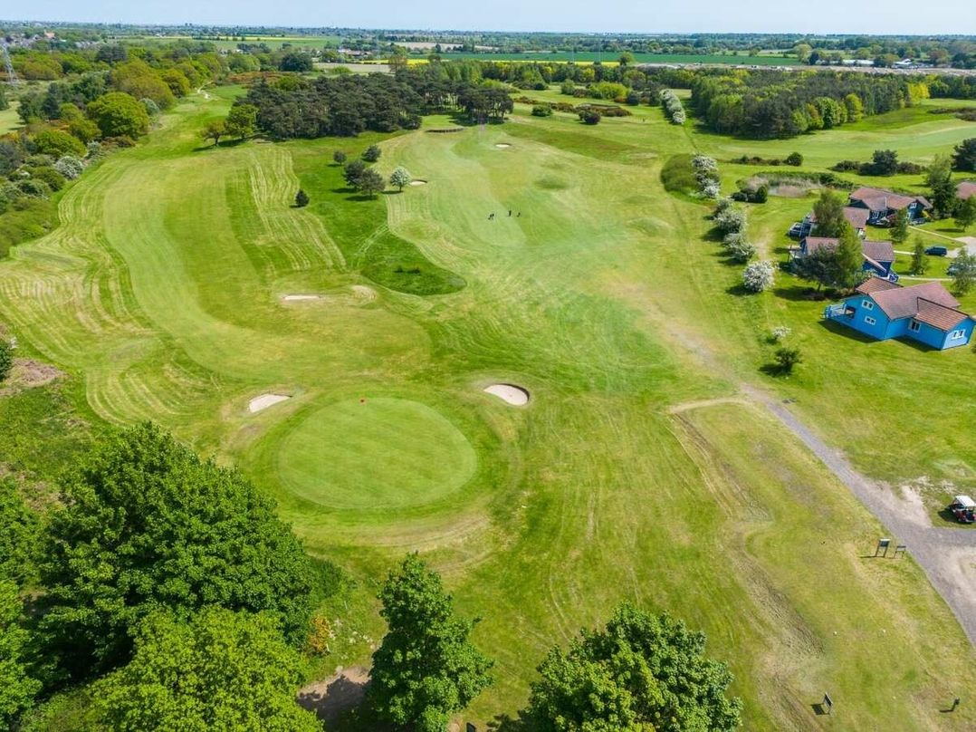 Caldecott Hall Country Park - Holiday Accommodation 21586