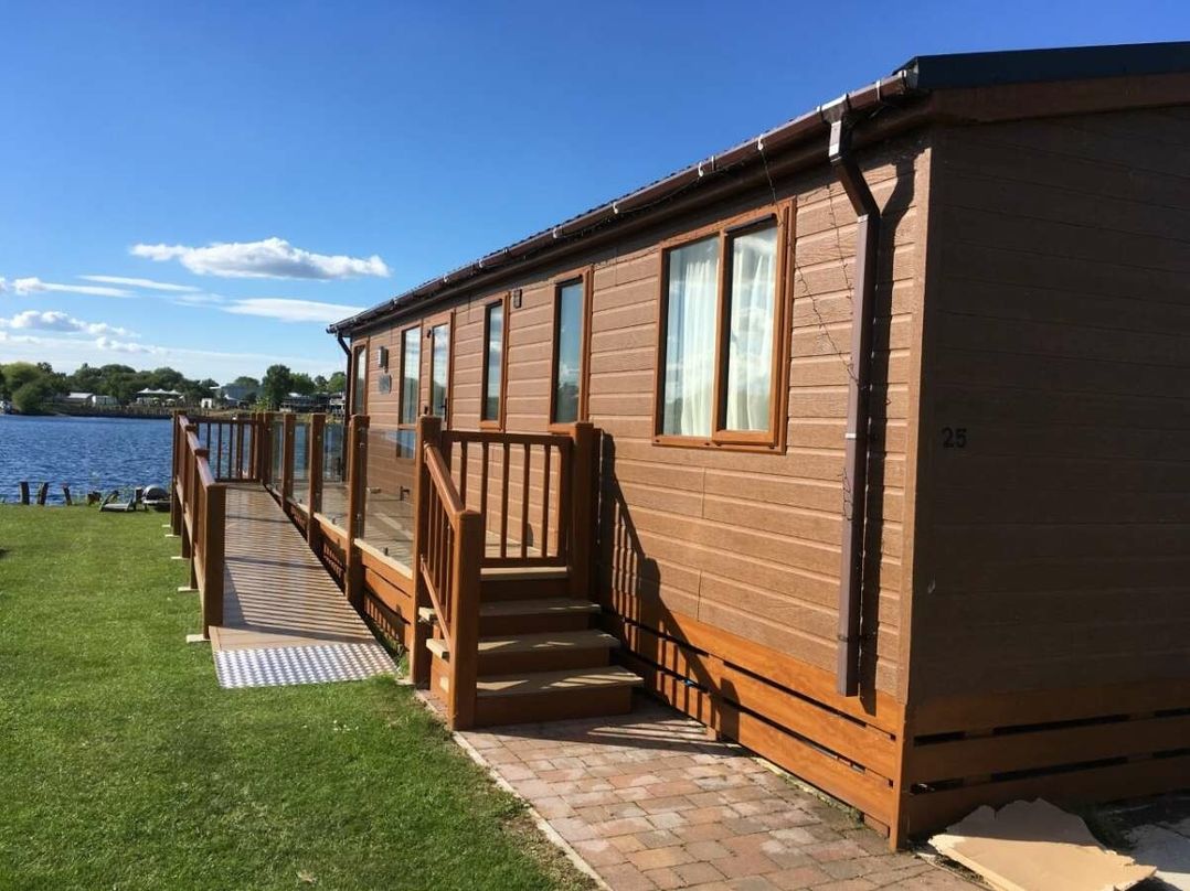 Tattershall Lakes Country Park - Holiday Accommodation 21592
