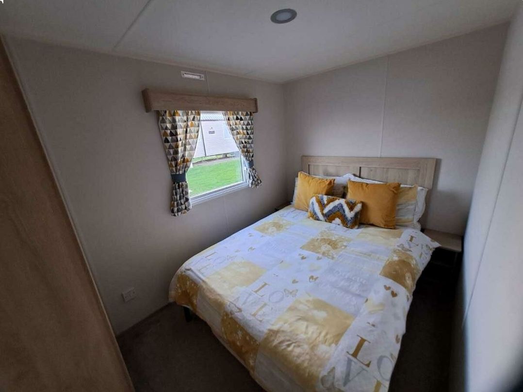 Devon Cliffs Holiday Park - Holiday Accommodation 21622