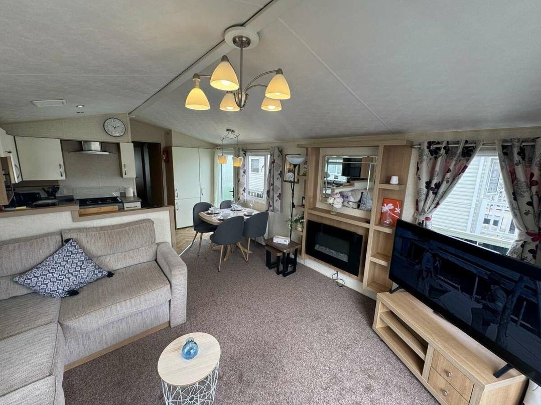 Golden Palm Resort - Holiday Accommodation 21676