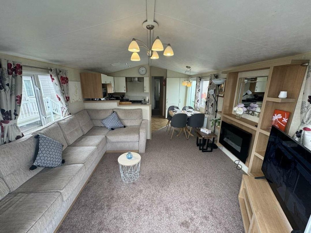 Golden Palm Resort - Holiday Accommodation 21676