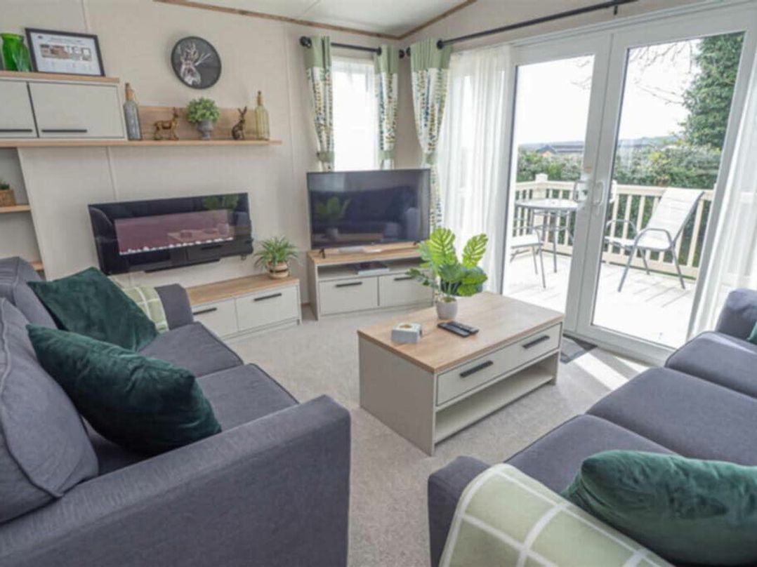 Ashbourne Heights Holiday Park - Holiday Accommodation 21704