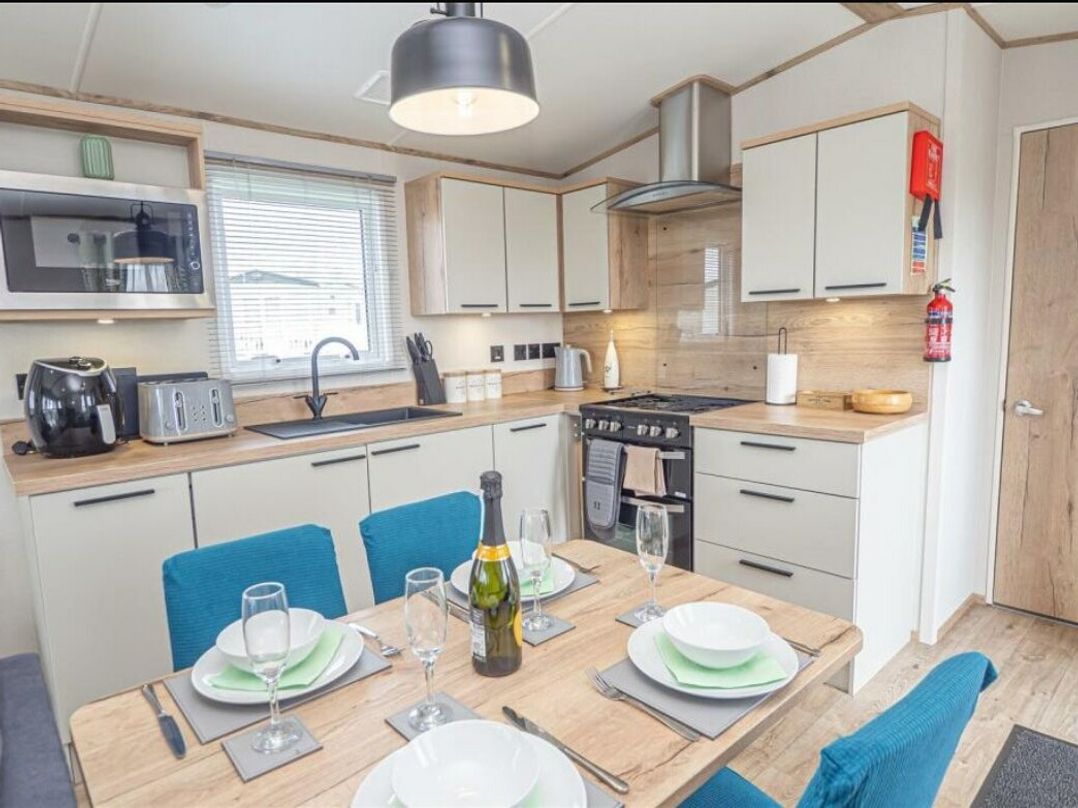 Ashbourne Heights Holiday Park - Holiday Accommodation 21704