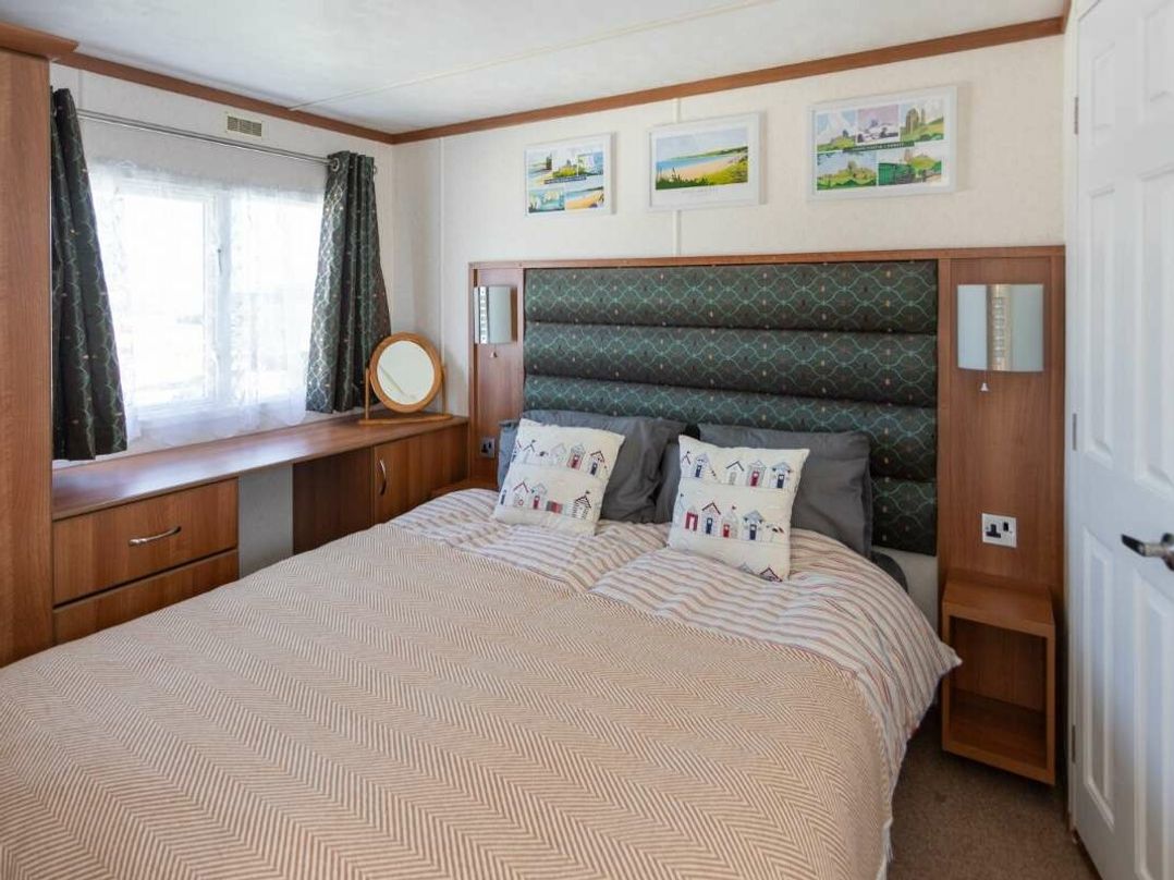 Swanage Bay View - Holiday Accommodation 21716
