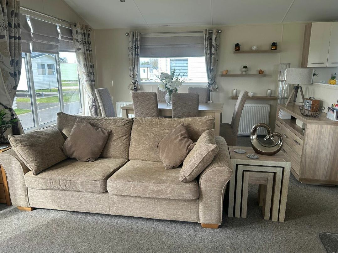 Cresswell Towers - Holiday Accommodation 21720