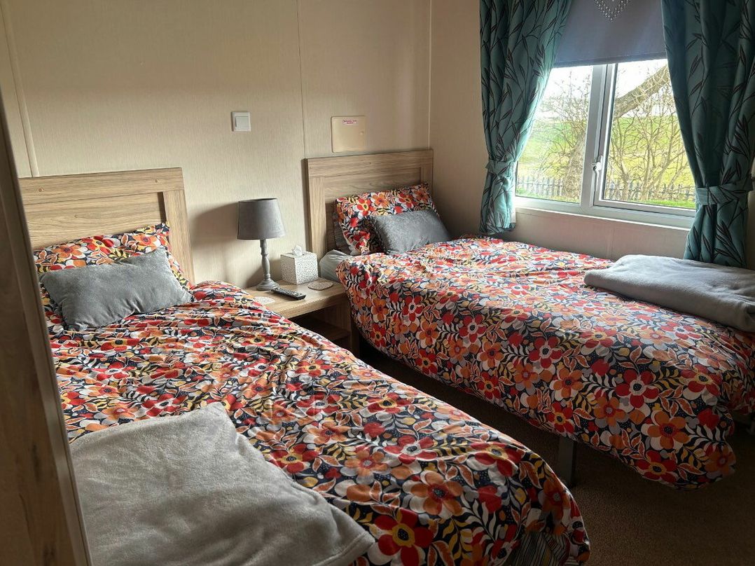 Cresswell Towers - Holiday Accommodation 21720