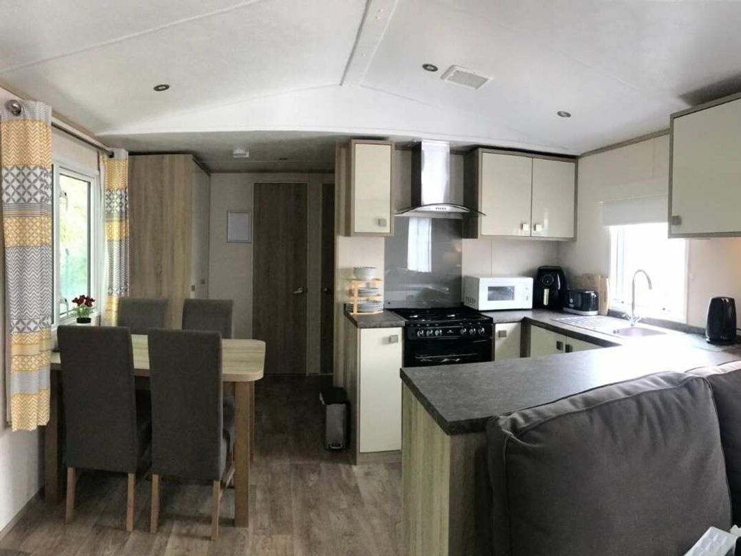 Oakdene Forest Park - Holiday Accommodation 21736