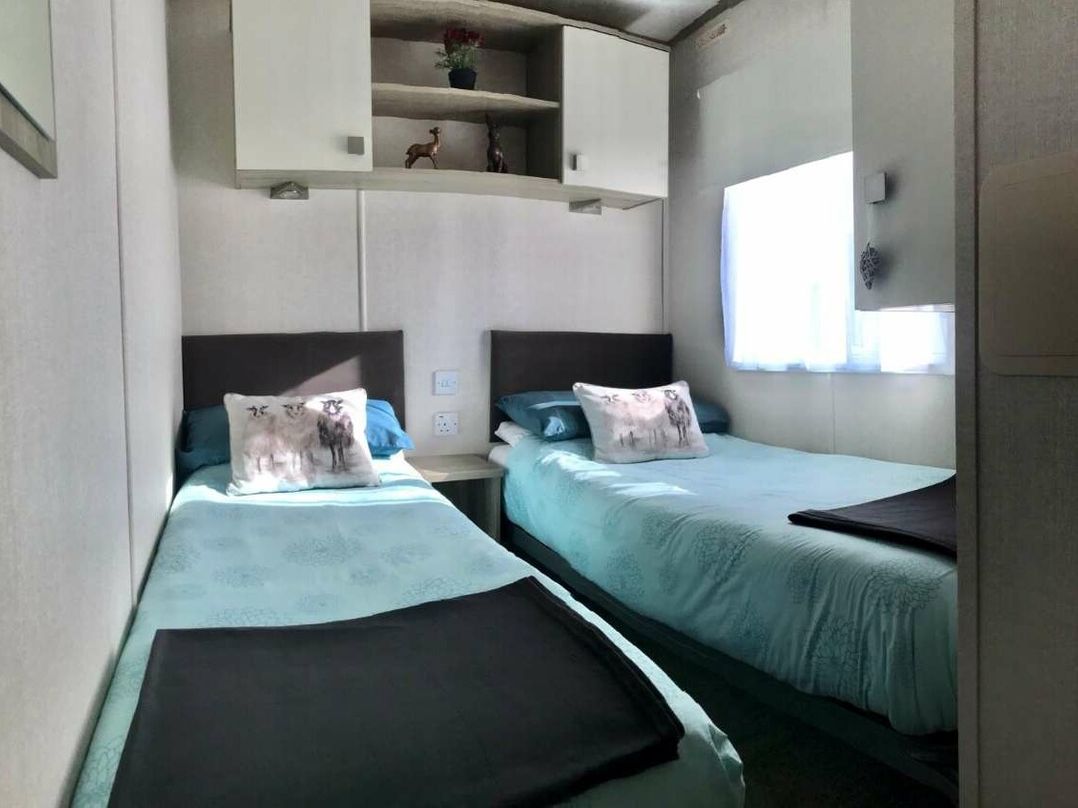 Oakdene Forest Park - Holiday Accommodation 21736