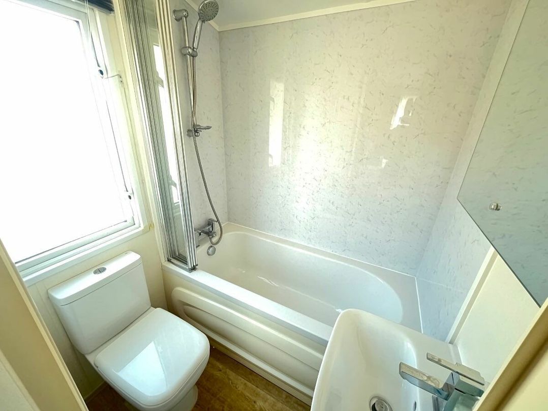 Freshwater Beach Holiday Park - Holiday Accommodation 21757