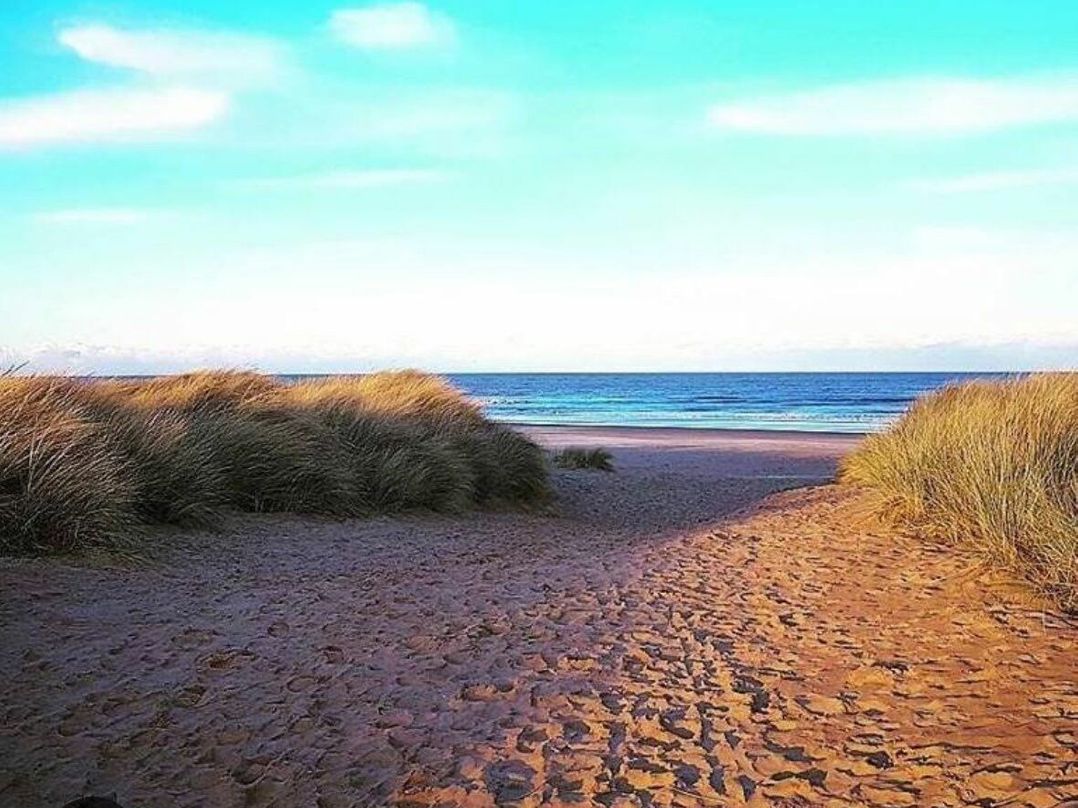 Golden Sands - Holiday Accommodation 21763