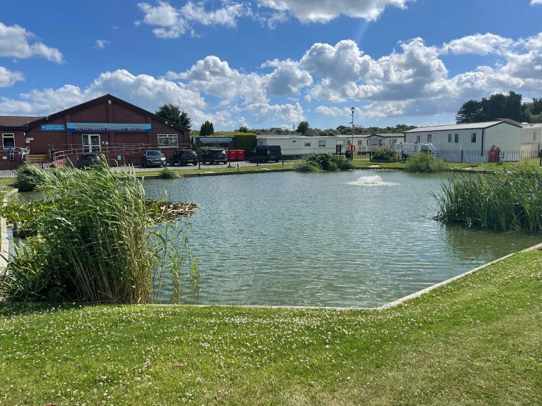 Sunnydale Holiday Park - Holiday Accommodation 21780
